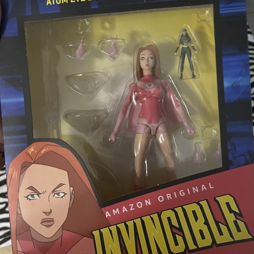 Atom Eve figure Diamond Select Invincible like new