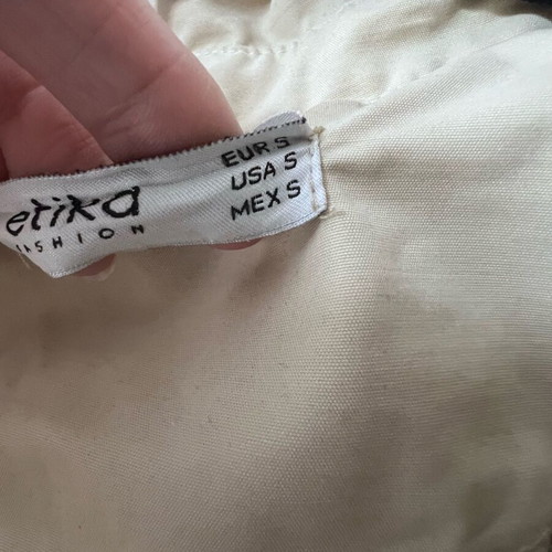 Spring coat gabardine like new, color sand