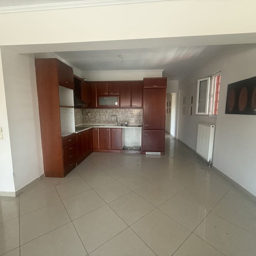 Kitchen cabinets used, complete set 2.70m x 2.30m with oven and microwave space