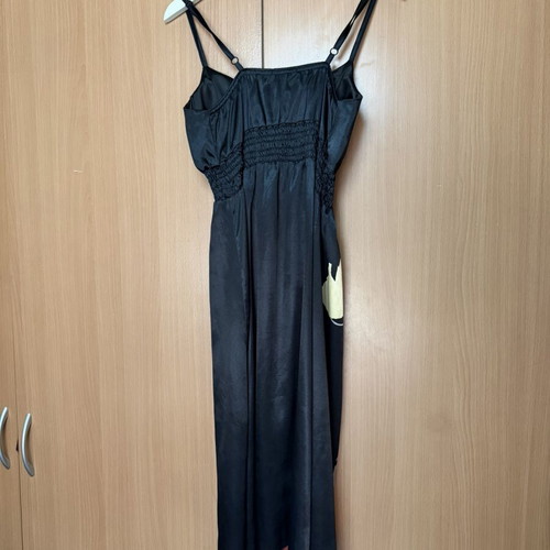Midi dress satin with floral design, like new, medium/large