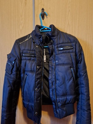 Motorcycle jacket like new, size Small, CE protection