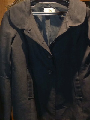 Short black jacket like new, size M