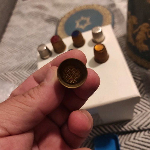 Lot of 7 vintage thimbles used