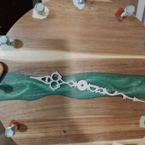 Wall clock handmade with wood and resin 25x25 cm new