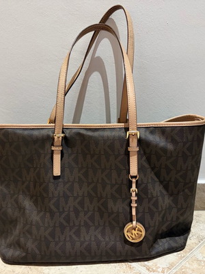 Michael Kors τσάντα ώμου σαν καινούργια, μπεζ και καφέ