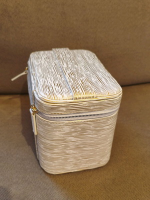 YSL - Yves Saint Laurent toiletry bag like new, white and beige