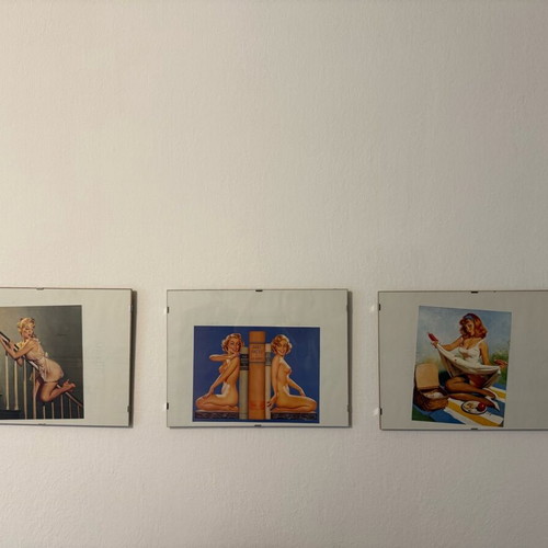 Set of 3 Vintage Pin-up Art Prints in Frame like new