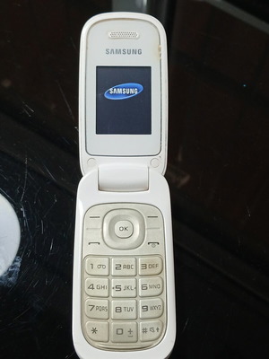 Samsung GT-E1270 used mobile phone