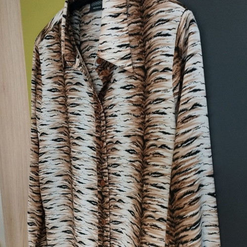 Canda women's shirt with animal print used, size 40/42