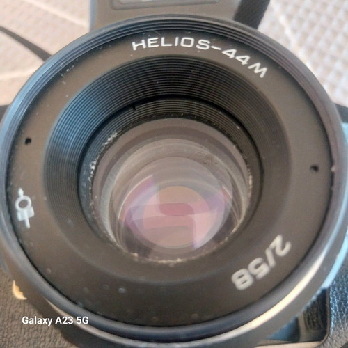 Zenit ET Camera with Helios 44M Lens and Londa Flash like new