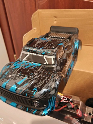 Rc car 1:14 scale new with brushless motor and four-wheel drive