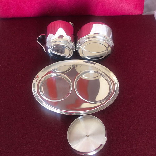 Iris sugar bowl and milk jug set like new with tray and spoon