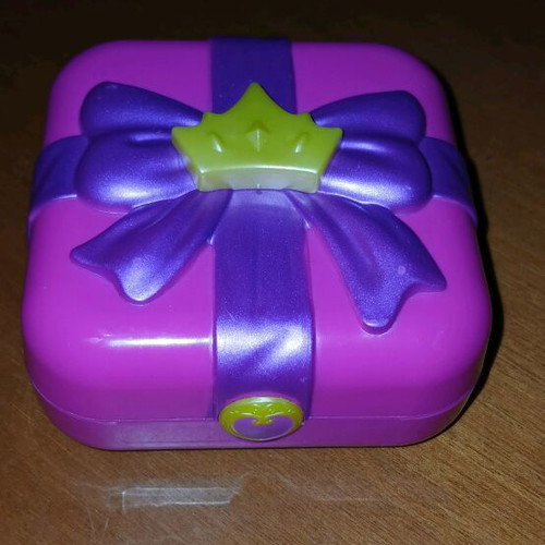Polly Pocket used, good condition