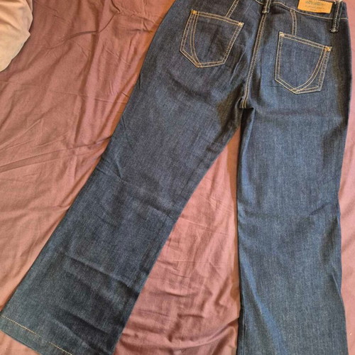 Attrattivo jeans bell-bottom size M like new, blue