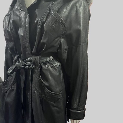 Evans leather coat L used, black with fox fur hood