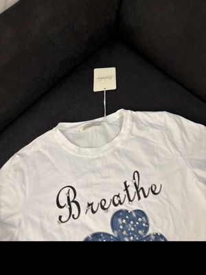 T-shirt new, summer, size large, white