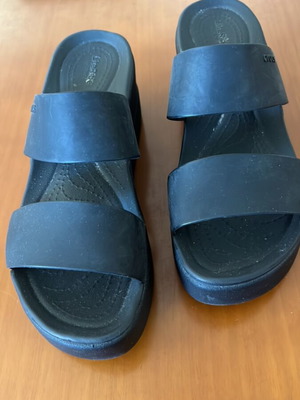 Crocs platform sandals No 36 like new, anatomical, black