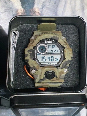 Digital chronograph watch men's new with rubber strap