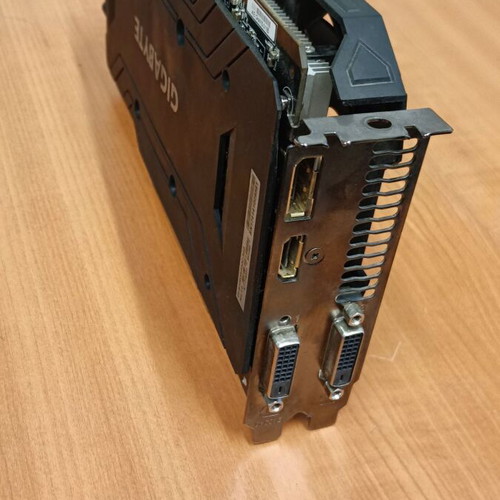 Κάρτα γραφικών Gigabyte GTX 1060 3GB σαν καινούργια