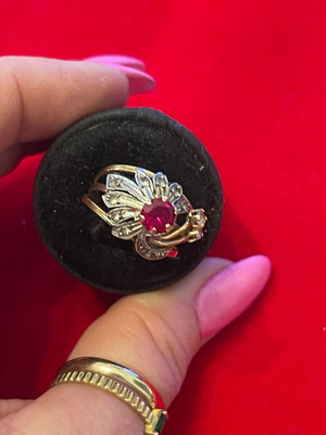 Gold ring 18K with semi-precious stones used, 2.7 g