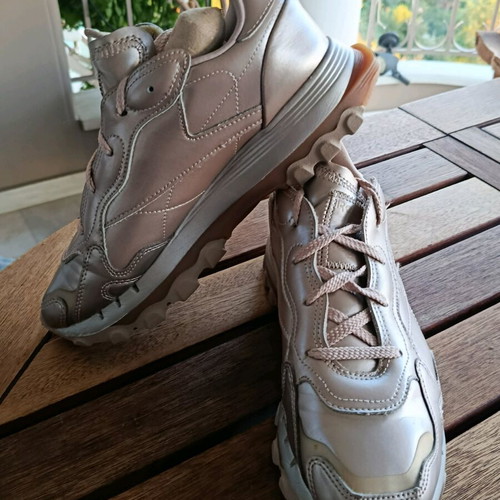 Reebok Classic Legacy women's sneakers new, metallic rose gold