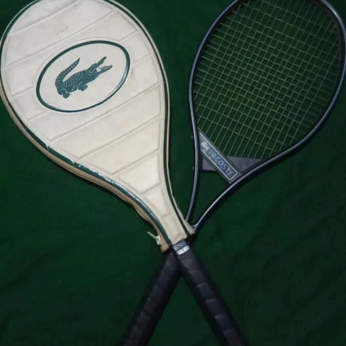 Lacoste Mid Master 4 350 320 L4-4 1/2 Tennis Racket Set like new with case