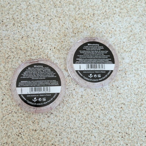Essence The Blush like new, shades Befitting No10 and Breathtaking No30