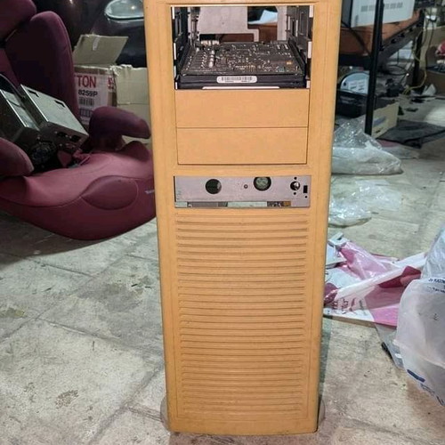 Microway AT full tower used without dual slot2 Xeon motherboard