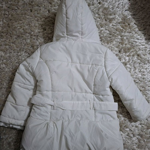 Evita jacket for 4-year-old girl white like new