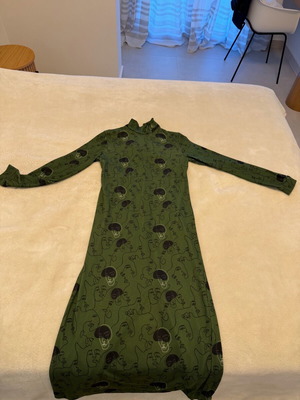 Φόρεμα Nadia Rapti πράσινο με μαύρο σαν καινούργιο, μέγεθος Small