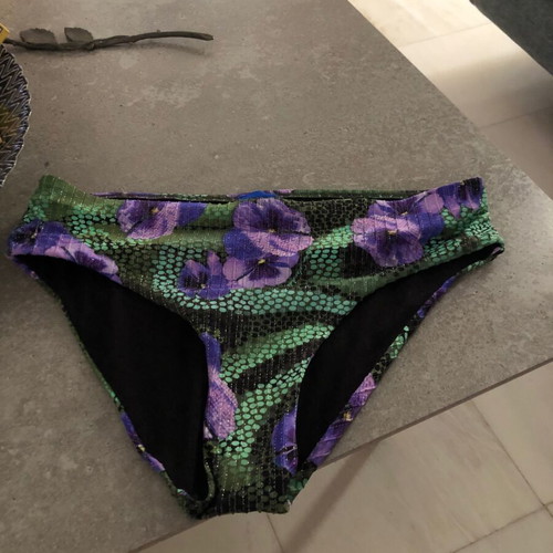 Luna bikini bottom used, size L, black and green