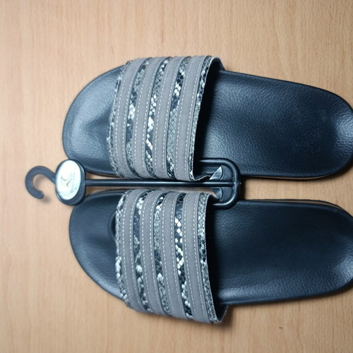 Women's slides snake print slippers size 38, black and grey
