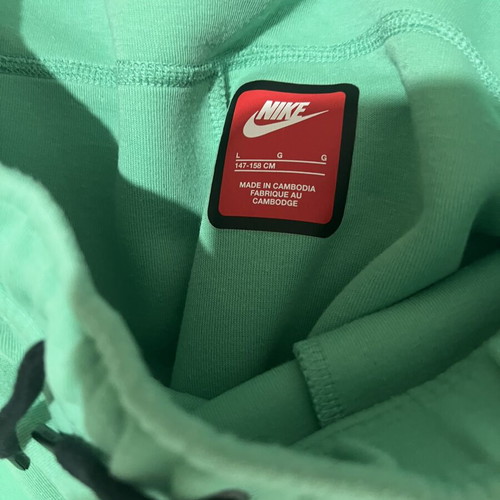Nike Tech Fleece Hoodie lime green, like new, kids 12-13 years