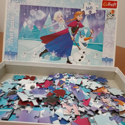 Trefl Disney Frozen Puzzle 160 pieces like new