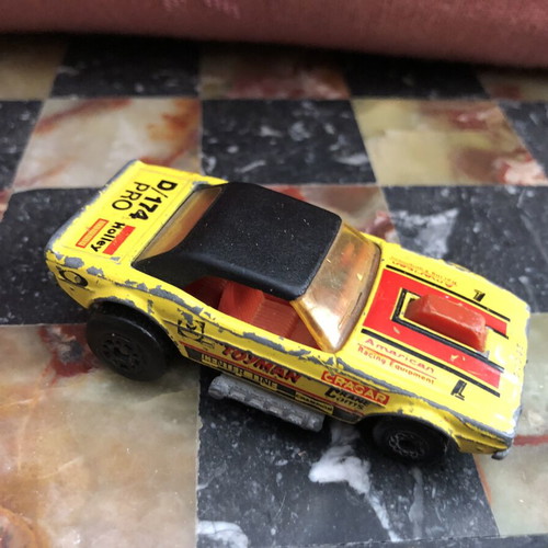Matchbox Superfast Dodge Challenger Toyman 1975 vintage toy car