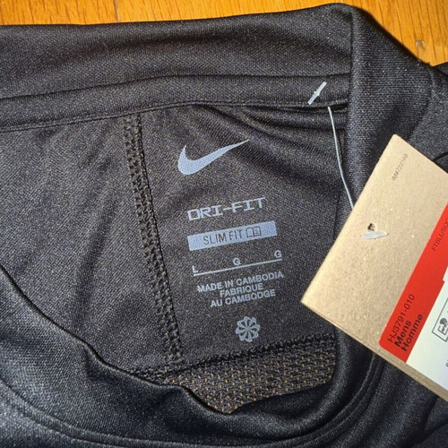 Nike Dry Fit T Shirt brand new, large, black