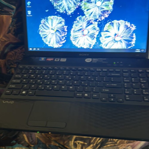 Sony Vaio PCG-71C11M laptop used, Windows, new internal disk