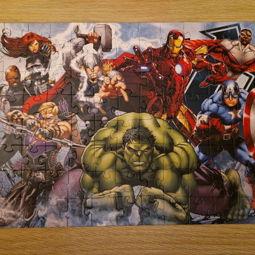 Avengers puzzle 100 pieces like new