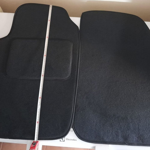 Car Floor Mats Universal Carpet Black Set of 4 New
