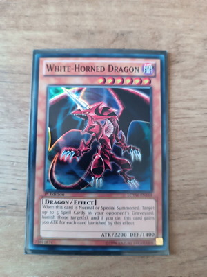 White-Horned Dragon YuGiOh Card mint, 1st Edition, super rare