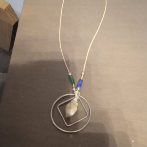 Necklace with shell silver, new