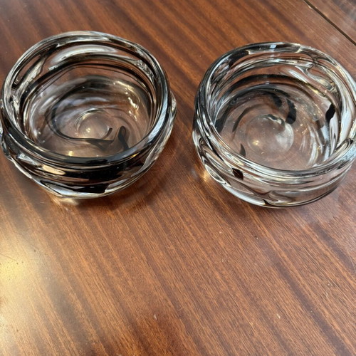 Glass ashtrays set of 2, heavy type, like new