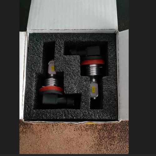 Fog Light LED Bulbs H11 H8 H9 White Like New