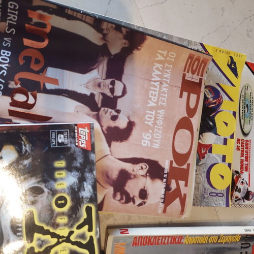 Vintage magazines from the '90s used, rock, metal, pop culture