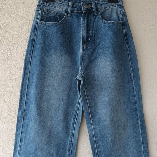 Dazy women's faded blue five-pocket jeans, size M
