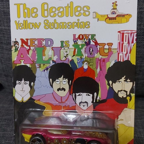 Hot Wheels Ringo Starr Fast Felon The Beatles Yellow Submarine 2016 new