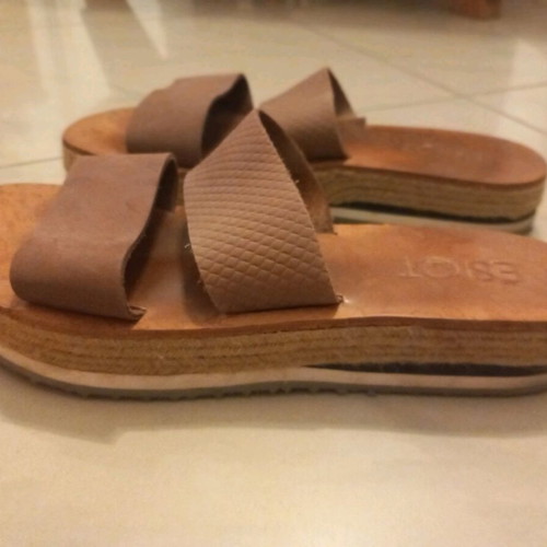 Esiot brown sandals like new, size 39