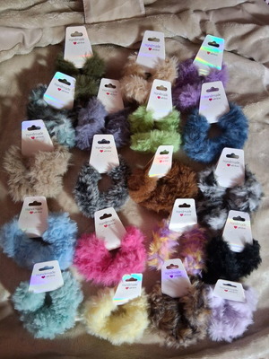 Scrunchie γούνινα καινούργια, μαλακά στο άγγιγμα