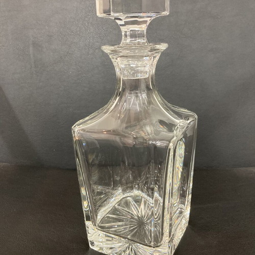 Crystal decanter