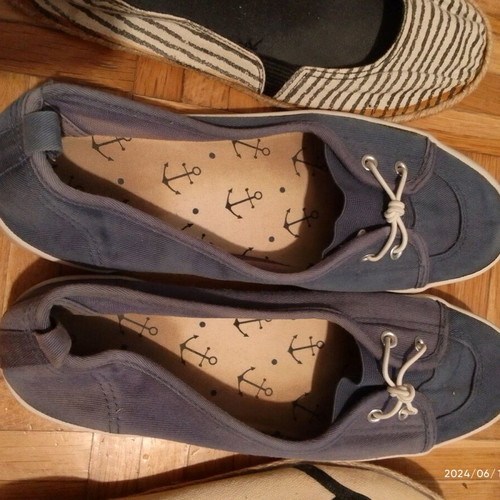 Set of 4 pairs of shoes used, size 39